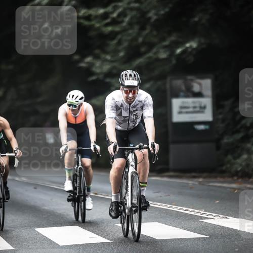 13.09.2026 - Stadtparktriathlon H.Heesch http://msf.ph/oto/10359129 13.09.2026 11:13:09 Radfahren 556, 560, 630, 633, 644 meine-sportfotos.de