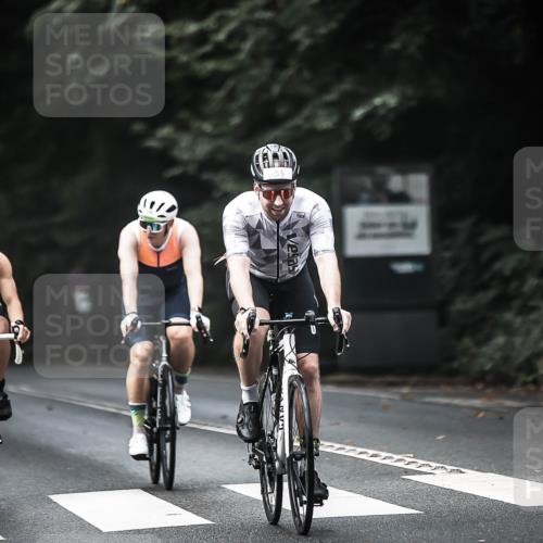 13.09.2026 - Stadtparktriathlon H.Heesch http://msf.ph/oto/10359134 13.09.2026 11:13:09 Radfahren 556, 560, 630, 633, 644 meine-sportfotos.de