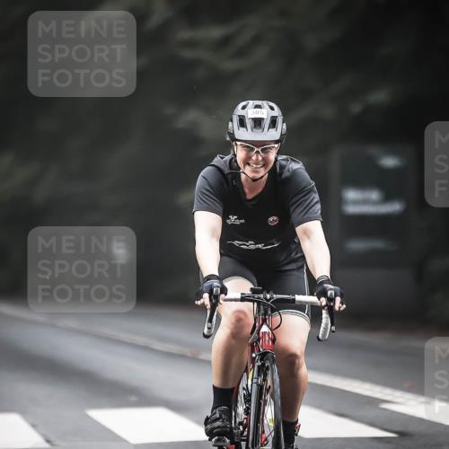 13.09.2026 - Stadtparktriathlon H.Heesch http://msf.ph/oto/10359138 13.09.2026 09:56:22 Radfahren 305 meine-sportfotos.de