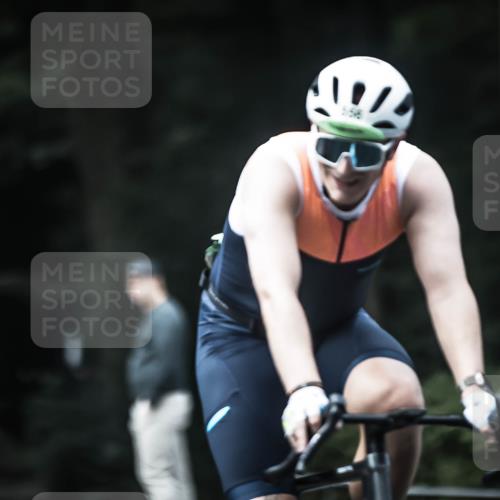 13.09.2026 - Stadtparktriathlon H.Heesch http://msf.ph/oto/10359155 13.09.2026 11:13:10 Radfahren 556, 560, 630, 633, 644 meine-sportfotos.de