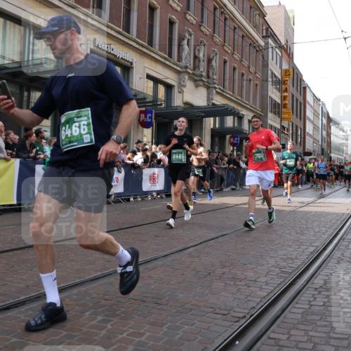 13.09.2026 - 21. swb-Marathon Bremen Strokosch-Dieckow http://msf.ph/oto/10359156 13.09.2026 13:35:18 Ziel 156, 532, 607, 2041, 2090, 2318, 2356, 3055, 3087, 3226, 3621, 3704, 3780, 3857, 4326, 5308, 5467, 5468, 5584, 5586, 5661, 6315, 6418, 6465, 6466, 6644, 6649, 7235, 7285, 7377, 7597, 7675, 7700, 8401, 8530, 8816, 8915, 9784, 9845, 9862, 9887, 9892, 13121, 13213, 536, 1150, 2003, 2366, 2430, 2492, 2625, 2866, 3063, 3311, 3916, 4062, 4487, 4635, 4985, 5016, 5125, 5647, 6320, 6391, 6403, 6750, 6837, 7123, 7405, 7657, 7750, 8515, 9017 meine-sportfotos.de