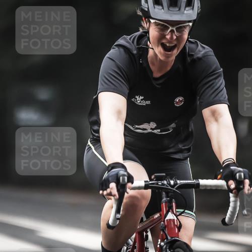 13.09.2026 - Stadtparktriathlon H.Heesch http://msf.ph/oto/10359165 13.09.2026 09:56:23 Radfahren 305 meine-sportfotos.de