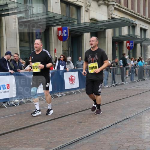 13.09.2026 - 21. swb-Marathon Bremen Strokosch-Dieckow http://msf.ph/oto/10359167 13.09.2026 11:19:11 Ziel 10004, 10629, 10933, 11050, 11457, 11760, 12224, 12462, 10202, 10344, 10524, 11629, 11794, 12090, 12462 meine-sportfotos.de