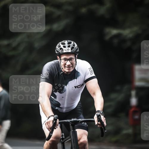 13.09.2026 - Stadtparktriathlon H.Heesch http://msf.ph/oto/10359175 13.09.2026 11:13:15 Radfahren 556, 560, 602, 630, 633, 635 meine-sportfotos.de