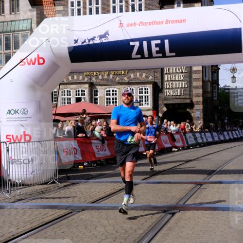 13.09.2026 - 21. swb-Marathon Bremen Tim E. http://msf.ph/oto/10359210 13.09.2026 12:55:21 Ziel 13085 meine-sportfotos.de