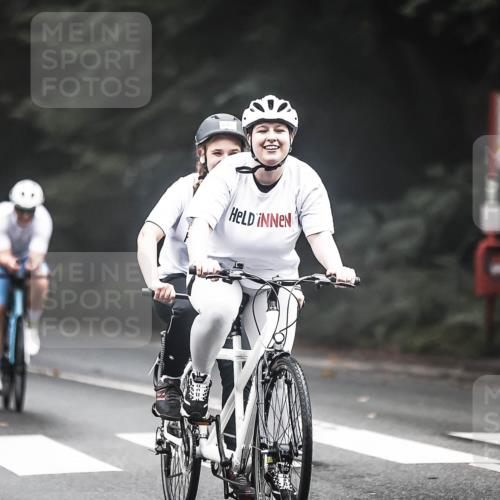 13.09.2026 - Stadtparktriathlon H.Heesch http://msf.ph/oto/10359217 13.09.2026 09:56:43 Radfahren 212, 248 meine-sportfotos.de