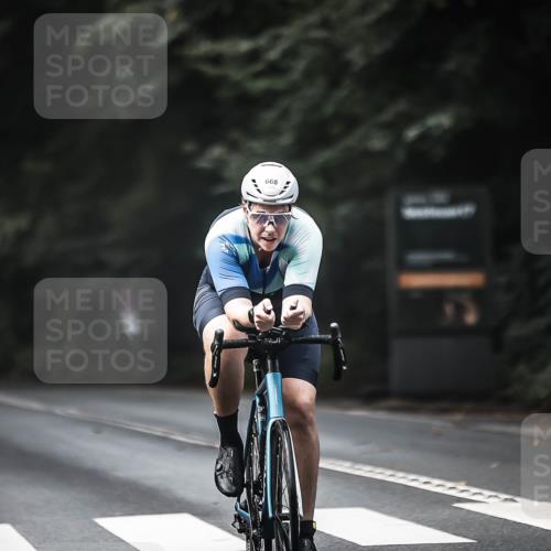 13.09.2026 - Stadtparktriathlon H.Heesch http://msf.ph/oto/10359231 13.09.2026 11:13:23 Radfahren 602, 635, 668 meine-sportfotos.de