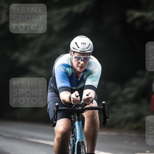 13.09.2026 - Stadtparktriathlon H.Heesch http://msf.ph/oto/10359244 13.09.2026 11:13:23 Radfahren 602, 635, 668 meine-sportfotos.de