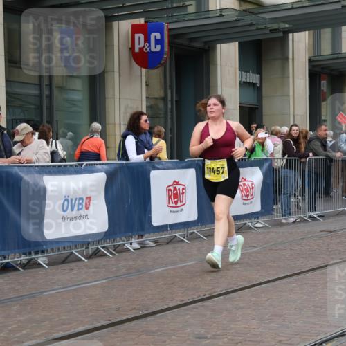 13.09.2026 - 21. swb-Marathon Bremen Strokosch-Dieckow http://msf.ph/oto/10359246 13.09.2026 11:19:29 Ziel 10882, 11457, 11546, 12472, 10004, 10629, 10933, 11050, 11760, 12224, 12462 meine-sportfotos.de