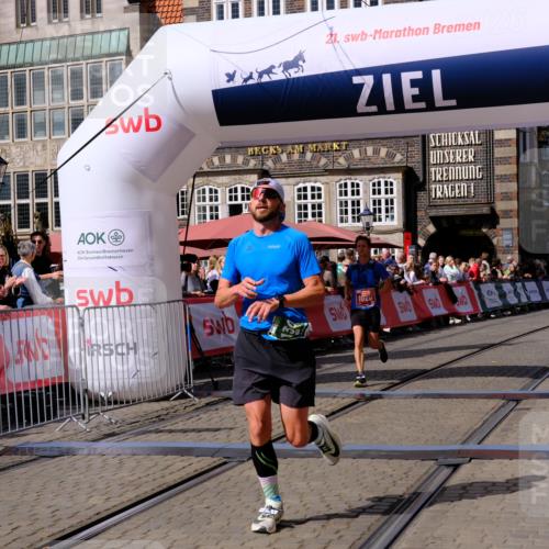 13.09.2026 - 21. swb-Marathon Bremen Tim E. http://msf.ph/oto/10359248 13.09.2026 12:55:22 Ziel 13085 meine-sportfotos.de