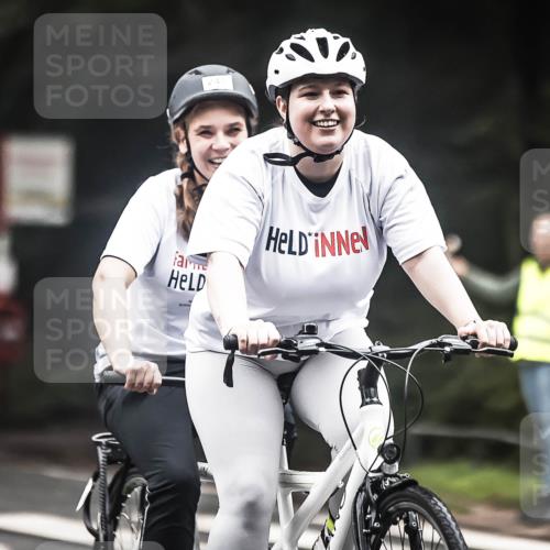 13.09.2026 - Stadtparktriathlon H.Heesch http://msf.ph/oto/10359252 13.09.2026 09:56:44 Radfahren 212, 248 meine-sportfotos.de
