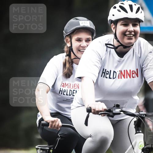 13.09.2026 - Stadtparktriathlon H.Heesch http://msf.ph/oto/10359264 13.09.2026 09:56:44 Radfahren 212, 248 meine-sportfotos.de