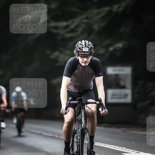 13.09.2026 - Stadtparktriathlon H.Heesch http://msf.ph/oto/10359272 13.09.2026 11:13:31 Radfahren 514, 621, 665, 686, 696 meine-sportfotos.de