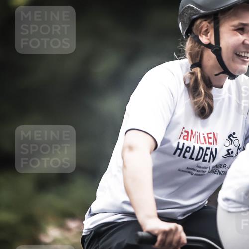 13.09.2026 - Stadtparktriathlon H.Heesch http://msf.ph/oto/10359282 13.09.2026 09:56:44 Radfahren 212, 248 meine-sportfotos.de