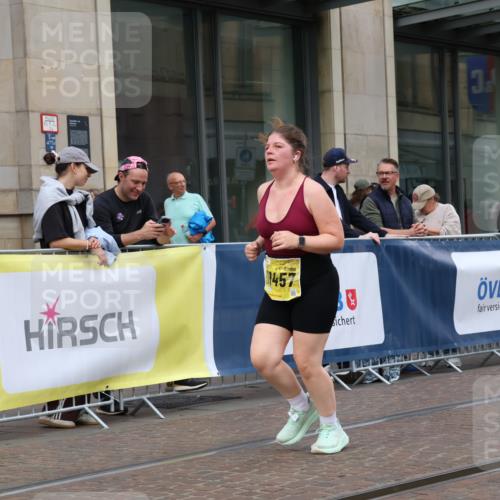 13.09.2026 - 21. swb-Marathon Bremen Strokosch-Dieckow http://msf.ph/oto/10359285 13.09.2026 11:19:31 Ziel 10430, 10882, 11457, 11546, 12472, 10004, 10629, 10933, 11050, 11760, 12224, 12462 meine-sportfotos.de