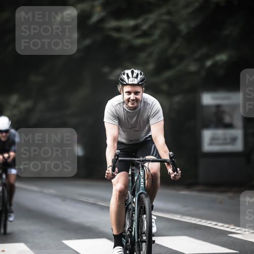 13.09.2026 - Stadtparktriathlon H.Heesch http://msf.ph/oto/10359290 13.09.2026 11:13:32 Radfahren 514, 621, 665, 686, 696 meine-sportfotos.de