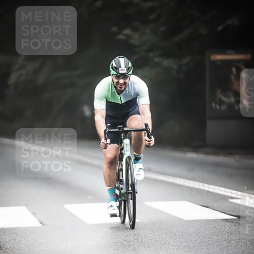 13.09.2026 - Stadtparktriathlon H.Heesch http://msf.ph/oto/10359295 13.09.2026 09:56:59 Radfahren 260 meine-sportfotos.de