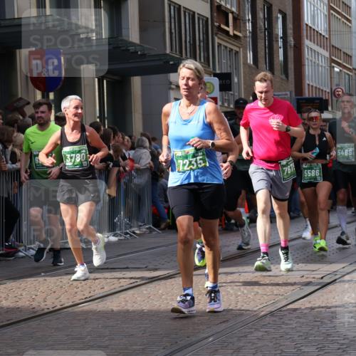 13.09.2026 - 21. swb-Marathon Bremen Strokosch-Dieckow http://msf.ph/oto/10359306 13.09.2026 13:35:22 Ziel 156, 318, 532, 607, 2041, 2318, 2356, 3055, 3087, 3226, 3485, 3704, 3780, 3857, 4048, 4326, 5071, 5308, 5381, 5467, 5468, 5584, 5586, 5661, 6465, 6466, 6644, 6649, 6724, 7235, 7285, 7597, 7675, 7691, 7700, 8335, 8705, 8816, 9784, 9845, 9862, 9887, 9892, 9912, 13121, 13213, 536, 1150, 2003, 2090, 2366, 2492, 2625, 2866, 3063, 3311, 3621, 3916, 4062, 4487, 4635, 4985, 5016, 5125, 5647, 6315, 6320, 6391, 6403, 6418, 6750, 6837, 7123, 7405, 7657, 7750, 9017 meine-sportfotos.de