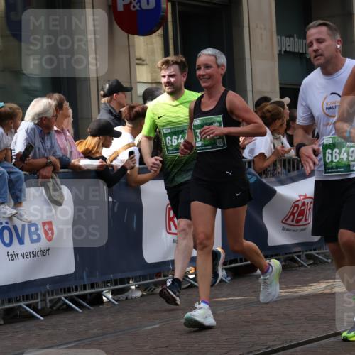 13.09.2026 - 21. swb-Marathon Bremen Strokosch-Dieckow http://msf.ph/oto/10359321 13.09.2026 13:35:24 Ziel 156, 318, 532, 607, 2318, 2356, 3055, 3056, 3087, 3226, 3485, 3704, 3780, 3857, 4048, 4326, 5071, 5157, 5308, 5381, 5467, 5468, 5584, 5586, 5661, 6465, 6466, 6644, 6649, 6724, 7235, 7597, 7675, 7691, 7700, 8335, 8705, 8816, 9784, 9845, 9862, 9887, 9892, 9912, 13121, 13213, 536, 1150, 2003, 2041, 2090, 2366, 2492, 2625, 2866, 3055, 3063, 3311, 3621, 3916, 4062, 4487, 4635, 4985, 5016, 5125, 5647, 6315, 6320, 6391, 6418, 6750, 6837, 7657, 9017 meine-sportfotos.de