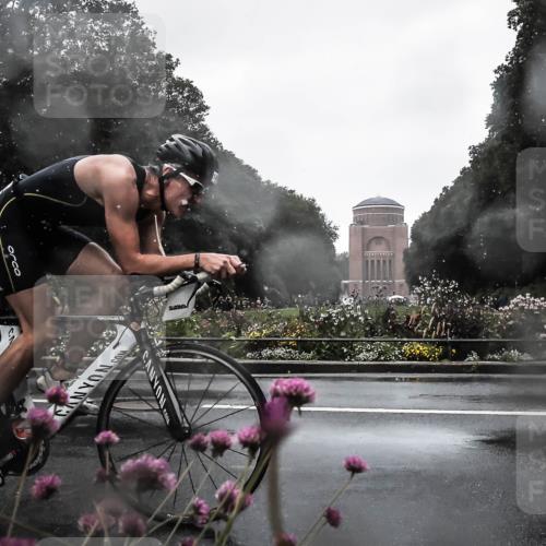 13.09.2026 - Stadtparktriathlon H.Heesch http://msf.ph/oto/10359417 13.09.2026 12:02:59 Radfahren 747, 758, 948, 1059 meine-sportfotos.de