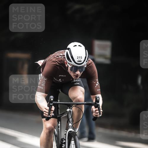 13.09.2026 - Stadtparktriathlon H.Heesch http://msf.ph/oto/10359452 13.09.2026 09:57:25 Radfahren 215, 307 meine-sportfotos.de