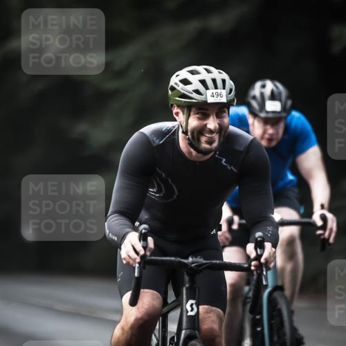 13.09.2026 - Stadtparktriathlon H.Heesch http://msf.ph/oto/10359487 13.09.2026 11:13:45 Radfahren 496, 503, 554, 605, 641 meine-sportfotos.de