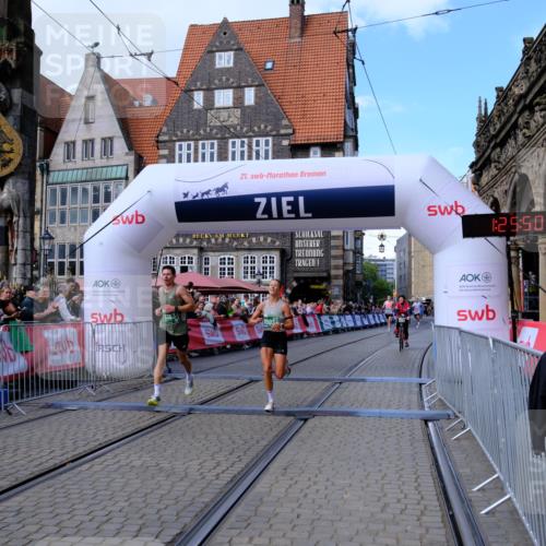 13.09.2026 - 21. swb-Marathon Bremen Tim E. http://msf.ph/oto/10359495 13.09.2026 12:56:12 Ziel 1583, 2072, 5163, 10034, 13080 meine-sportfotos.de