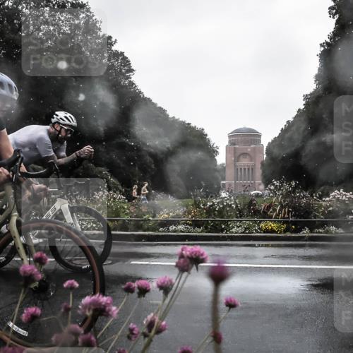 13.09.2026 - Stadtparktriathlon H.Heesch http://msf.ph/oto/10359511 13.09.2026 12:03:20 Radfahren 819, 952, 965, 1001 meine-sportfotos.de
