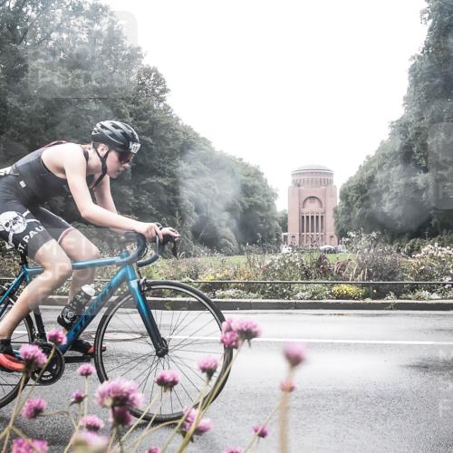 13.09.2026 - Stadtparktriathlon H.Heesch http://msf.ph/oto/10359526 13.09.2026 13:27:44 Radfahren 1082, 1505 meine-sportfotos.de