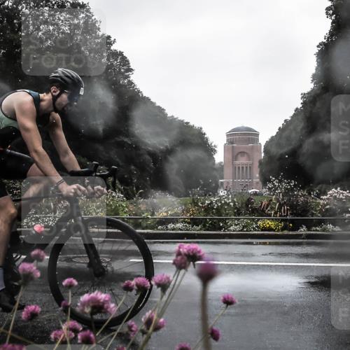 13.09.2026 - Stadtparktriathlon H.Heesch http://msf.ph/oto/10359529 13.09.2026 12:03:26 Radfahren 795, 1001, 1056 meine-sportfotos.de