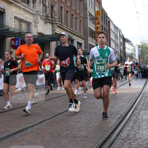 13.09.2026 - 21. swb-Marathon Bremen Strokosch-Dieckow http://msf.ph/oto/10359540 13.09.2026 13:35:29 Ziel 156, 318, 532, 607, 2565, 3056, 3087, 3226, 3454, 3485, 3704, 3780, 3857, 4016, 4048, 4326, 5026, 5071, 5157, 5276, 5308, 5381, 5467, 5468, 5584, 5586, 5816, 6159, 6465, 6466, 6644, 6649, 6724, 6874, 7036, 7235, 7385, 7597, 7675, 7691, 7700, 7804, 8145, 8335, 8705, 8816, 9243, 9784, 9862, 9892, 9912, 13121, 13213, 536, 1150, 2003, 2041, 2090, 2318, 2356, 2366, 2625, 2866, 3055, 3311, 3621, 3916, 4062, 4326, 4635, 4985, 5016, 5661, 6315, 6320, 6418, 6750, 6837, 7657, 9017 meine-sportfotos.de