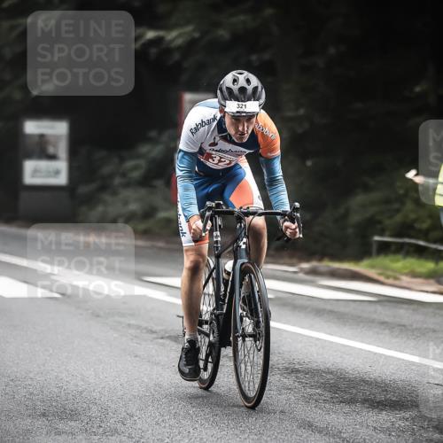 13.09.2026 - Stadtparktriathlon H.Heesch http://msf.ph/oto/10359553 13.09.2026 09:58:07 Radfahren 310, 321 meine-sportfotos.de