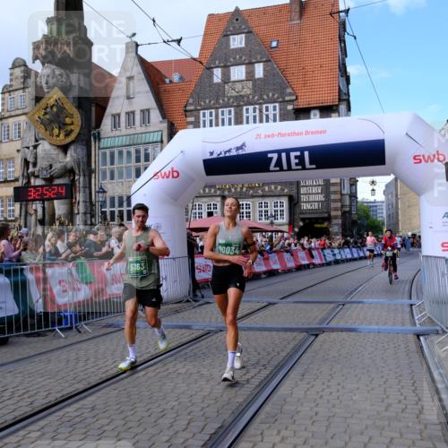 13.09.2026 - 21. swb-Marathon Bremen Tim E. http://msf.ph/oto/10359561 13.09.2026 12:56:13 Ziel 1583, 2072, 5163, 10034, 13080 meine-sportfotos.de