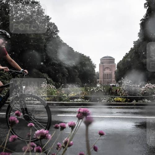 13.09.2026 - Stadtparktriathlon H.Heesch http://msf.ph/oto/10359562 13.09.2026 12:03:44 Radfahren 759, 887, 893, 914, 941, 996 meine-sportfotos.de