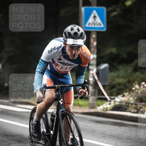 13.09.2026 - Stadtparktriathlon H.Heesch http://msf.ph/oto/10359575 13.09.2026 09:58:07 Radfahren 310, 321 meine-sportfotos.de