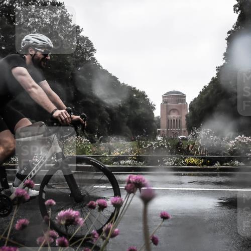 13.09.2026 - Stadtparktriathlon H.Heesch http://msf.ph/oto/10359598 13.09.2026 12:03:53 Radfahren 865, 873, 1008, 1030, 1053 meine-sportfotos.de
