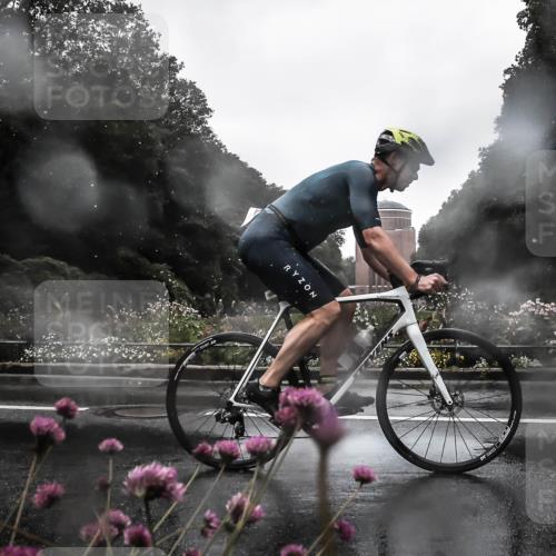 13.09.2026 - Stadtparktriathlon H.Heesch http://msf.ph/oto/10359604 13.09.2026 12:03:55 Radfahren 865, 873, 1008, 1030, 1053 meine-sportfotos.de