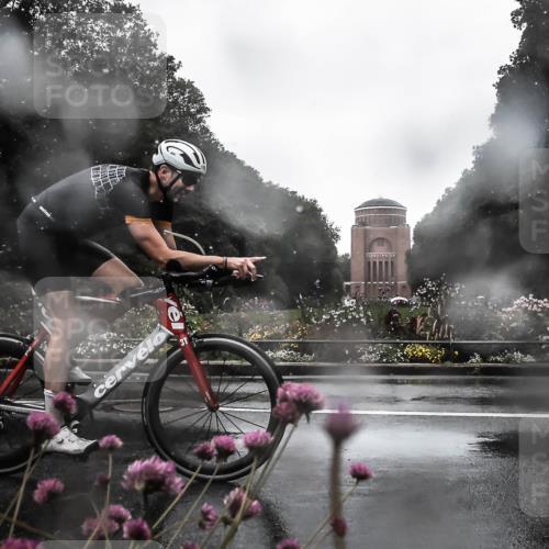 13.09.2026 - Stadtparktriathlon H.Heesch http://msf.ph/oto/10359635 13.09.2026 12:04:05 Radfahren 833, 836, 958, 1004, 1048, 1060 meine-sportfotos.de
