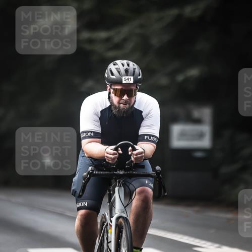 13.09.2026 - Stadtparktriathlon H.Heesch http://msf.ph/oto/10359641 13.09.2026 11:13:58 Radfahren 512, 541, 674, 687 meine-sportfotos.de