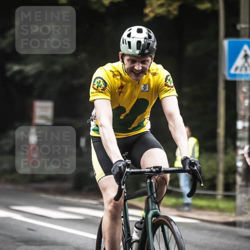 13.09.2026 - Stadtparktriathlon H.Heesch http://msf.ph/oto/10359642 13.09.2026 09:58:14 Radfahren 310 meine-sportfotos.de