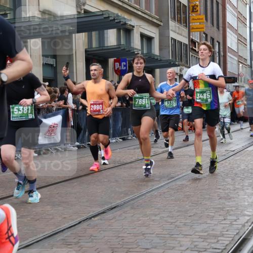 13.09.2026 - 21. swb-Marathon Bremen Strokosch-Dieckow http://msf.ph/oto/10359656 13.09.2026 13:35:32 Ziel 318, 532, 607, 2565, 3026, 3056, 3087, 3226, 3454, 3485, 3704, 3780, 3857, 4016, 4048, 5026, 5071, 5157, 5276, 5308, 5381, 5467, 5468, 5584, 5586, 5816, 6159, 6465, 6466, 6644, 6649, 6724, 6874, 7036, 7043, 7235, 7385, 7675, 7691, 7804, 8145, 8227, 8335, 8705, 8816, 9243, 9784, 9862, 9892, 9912, 13121, 13179, 13213, 156, 536, 1150, 2003, 2041, 2090, 2318, 2356, 2625, 2866, 3055, 3311, 3621, 3916, 4062, 4326, 4635, 4985, 5016, 5661, 6315, 6320, 6418, 6465, 6466, 6750, 6837 meine-sportfotos.de