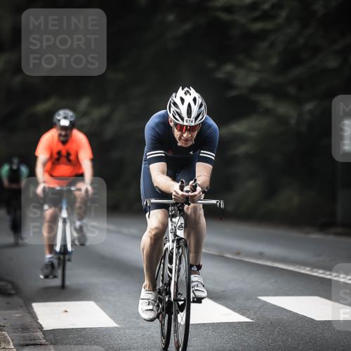 13.09.2026 - Stadtparktriathlon H.Heesch http://msf.ph/oto/10359677 13.09.2026 11:14:04 Radfahren 541, 614, 658, 674 meine-sportfotos.de
