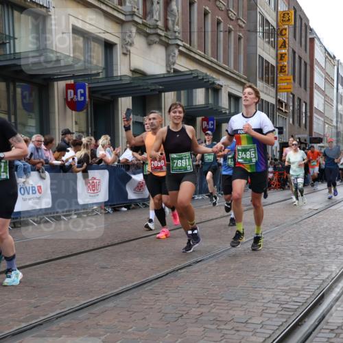 13.09.2026 - 21. swb-Marathon Bremen Strokosch-Dieckow http://msf.ph/oto/10359680 13.09.2026 13:35:32 Ziel 318, 532, 607, 2565, 3026, 3056, 3087, 3226, 3454, 3485, 3704, 3780, 3857, 4016, 4048, 5026, 5071, 5157, 5276, 5308, 5381, 5467, 5468, 5584, 5586, 5816, 6159, 6465, 6466, 6644, 6649, 6724, 6874, 7036, 7043, 7235, 7385, 7675, 7691, 7804, 8145, 8227, 8335, 8705, 8816, 9243, 9784, 9862, 9892, 9912, 13121, 13179, 13213, 156, 536, 1150, 2003, 2041, 2090, 2318, 2356, 2625, 2866, 3055, 3311, 3621, 3916, 4062, 4326, 4635, 4985, 5016, 5661, 6315, 6320, 6418, 6465, 6466, 6750, 6837 meine-sportfotos.de