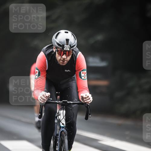 13.09.2026 - Stadtparktriathlon H.Heesch http://msf.ph/oto/10359688 13.09.2026 09:58:25 Radfahren 214, 225, 238, 258, 269, 300, 306, 311, 314, 322, 333 meine-sportfotos.de