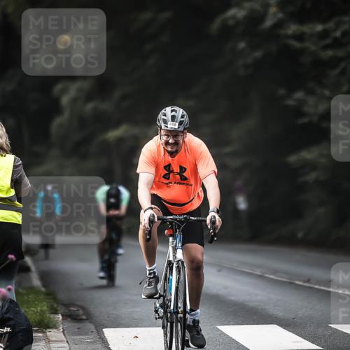 13.09.2026 - Stadtparktriathlon H.Heesch http://msf.ph/oto/10359702 13.09.2026 11:14:06 Radfahren 590, 614, 658, 674 meine-sportfotos.de