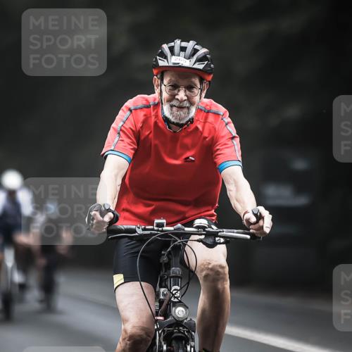 13.09.2026 - Stadtparktriathlon H.Heesch http://msf.ph/oto/10359704 13.09.2026 09:58:27 Radfahren 213, 214, 225, 238, 258, 264, 269, 300, 306, 311, 314, 322, 333 meine-sportfotos.de