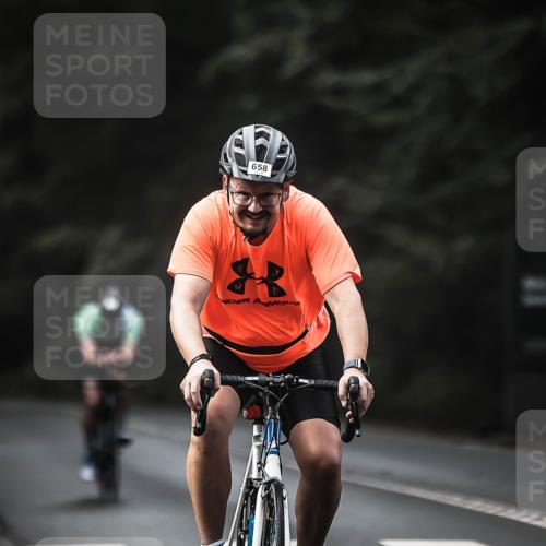 13.09.2026 - Stadtparktriathlon H.Heesch http://msf.ph/oto/10359718 13.09.2026 11:14:07 Radfahren 590, 614, 658, 674 meine-sportfotos.de