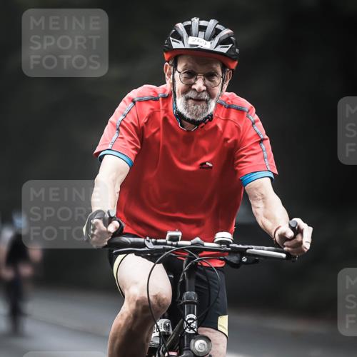 13.09.2026 - Stadtparktriathlon H.Heesch http://msf.ph/oto/10359719 13.09.2026 09:58:27 Radfahren 213, 214, 225, 238, 258, 264, 269, 300, 306, 311, 314, 322, 333 meine-sportfotos.de