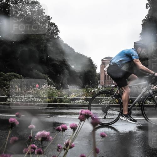 13.09.2026 - Stadtparktriathlon H.Heesch http://msf.ph/oto/10359725 13.09.2026 12:04:34 Radfahren 842, 953, 962, 1047 meine-sportfotos.de