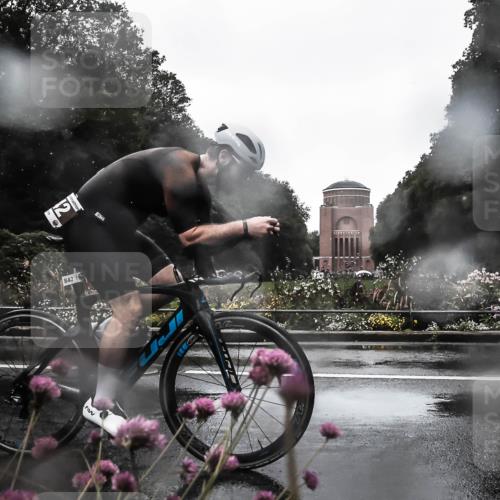 13.09.2026 - Stadtparktriathlon H.Heesch http://msf.ph/oto/10359731 13.09.2026 12:04:36 Radfahren 842, 953, 1047 meine-sportfotos.de